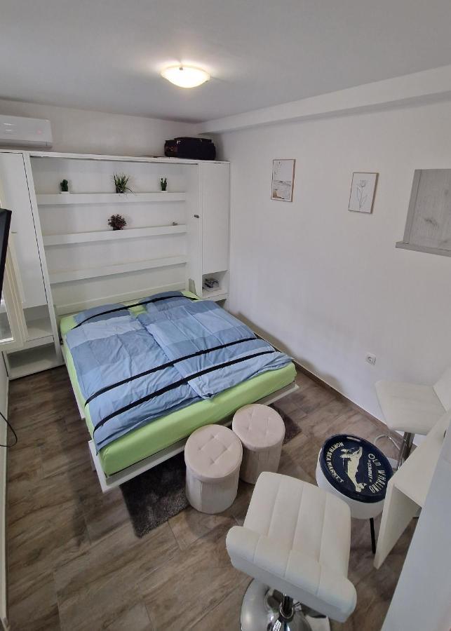 Mini Studio - central location Baška Voda Esterno foto